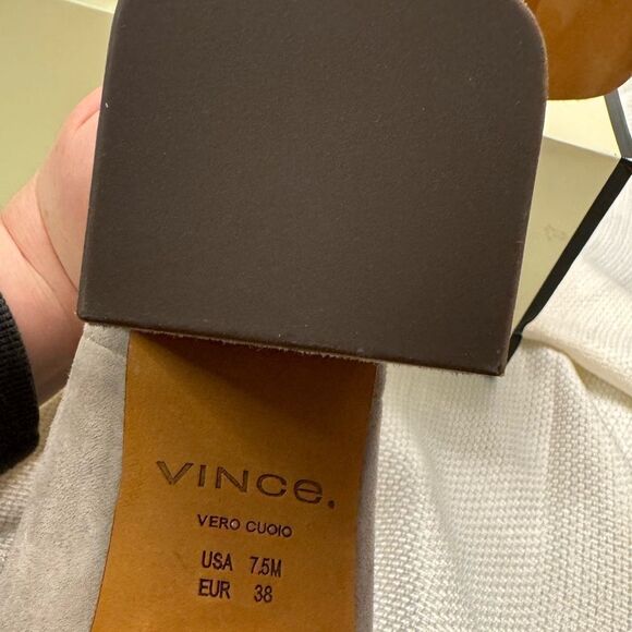 NWOT Vince. Grey suede square toe low block heel Chelsea boots size 7.5 or 38 - Picture 10 of 11